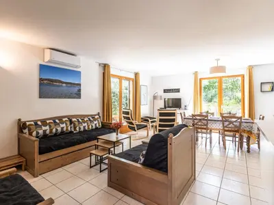 Télévision ou salle de divertissement dans l'établissement Holiday Home Chez Béatrice et Pascal by Interhome