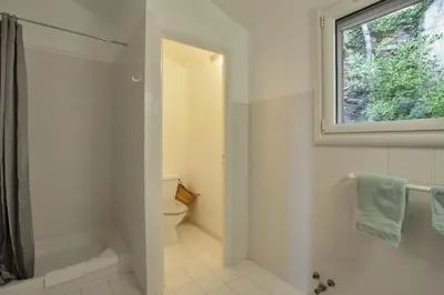 Salle de bains dans l'établissement Villa Marinu Muntese