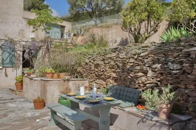 Jardin de l'établissement Villa Marinu Muntese
