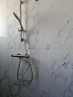 Salle de bains dans l'établissement Résidence Villas Chléa