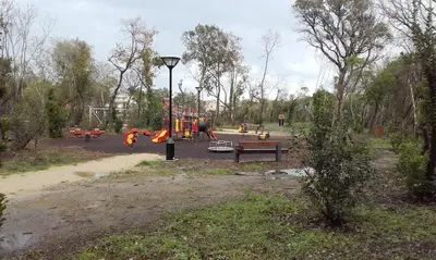 Aire de jeux pour enfants de l'établissement Location F2 classée 3 étoiles pour des vacances de rêve