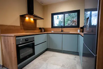 Cuisine ou kitchenette dans l'établissement A CASA DI LAURENA piscine chauffée proche St Florent