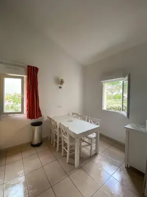 Plan de l'établissement Ma paillote a LOZARI 6/8 pers vue mer avec piscine