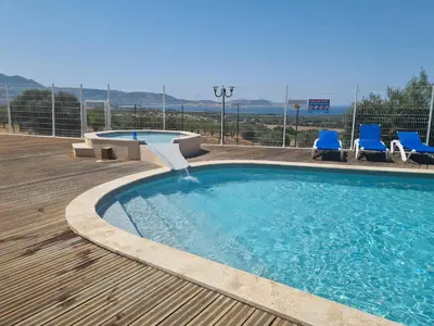 Vue générale sur la montagne ou vue sur la montagne depuis l'appartement